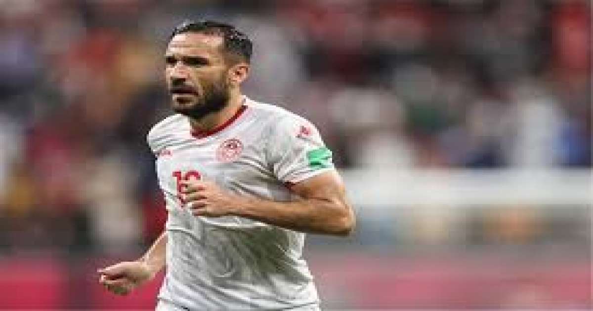 لاعبو الاهلي يدعمون علي معلول