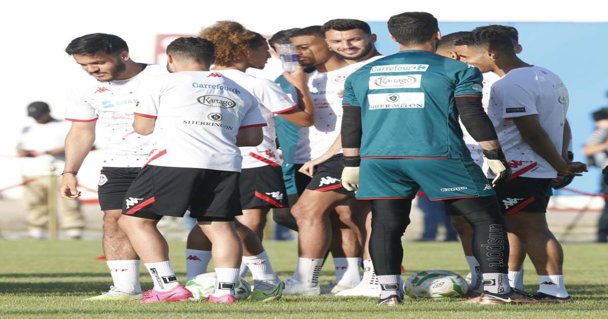 المنتخب الوطني يسافر اليوم إلى غينيا الاستوائية 