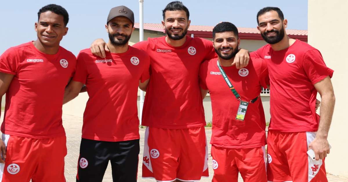 المنتخب الوطني: طه ياسين الخنيسي يودع زملاءه
