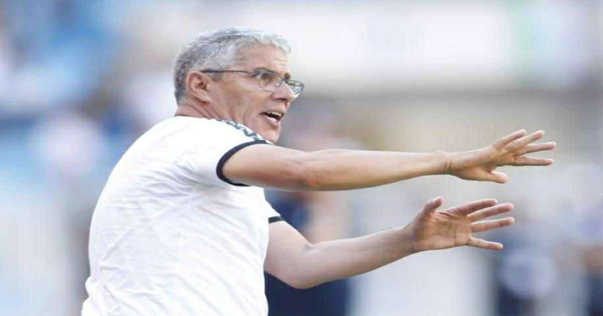 الملعب التونسي: نحو تمديد عقد شكري الخطوري