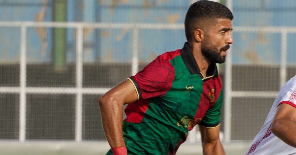 الملعب التونسي يستنكر إتفاق لاعبه مع الترجي