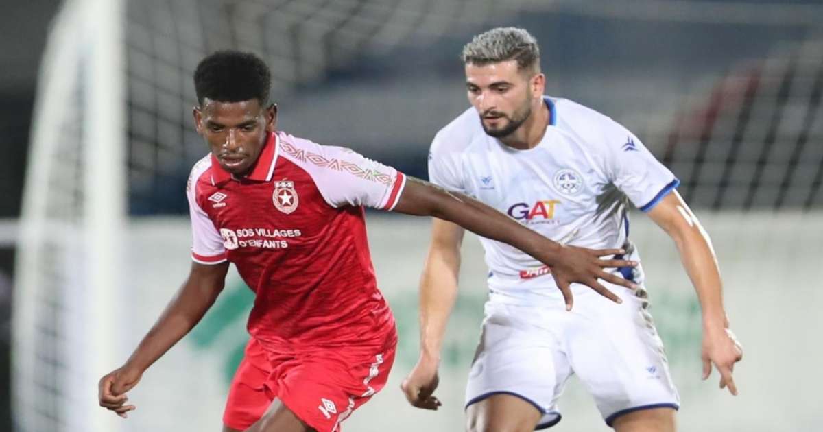 الرابطة الأولى: تشكيلتا الاتحاد المنستيري والنجم الساحلي