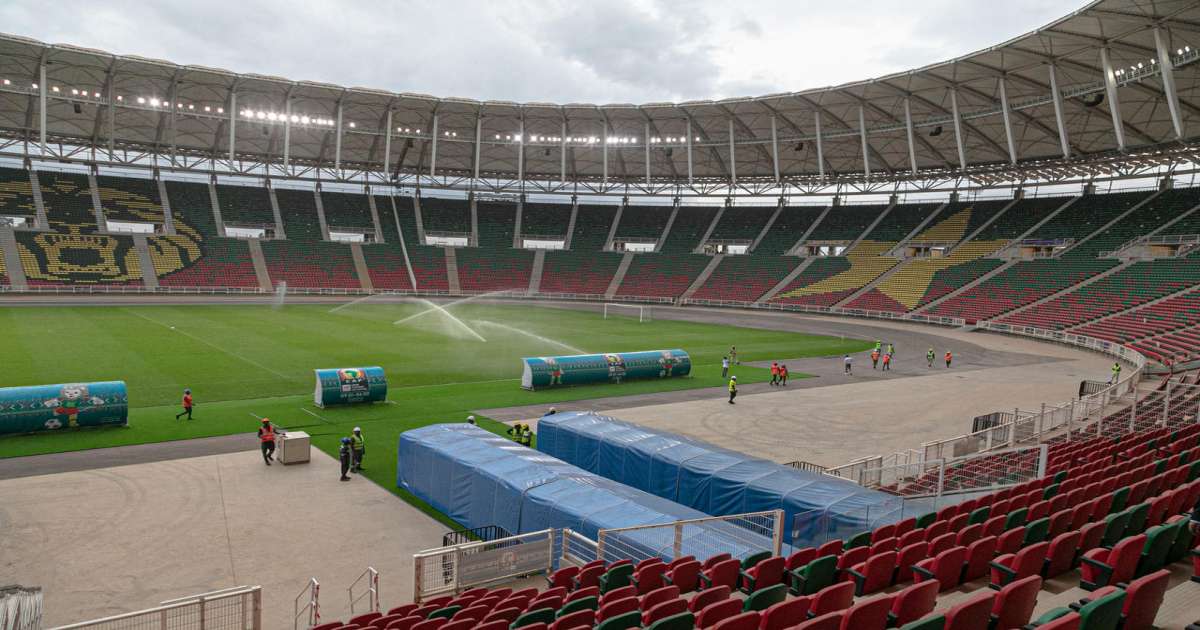 كأس إفريقيا: الكاف يحذر الكاميرون 