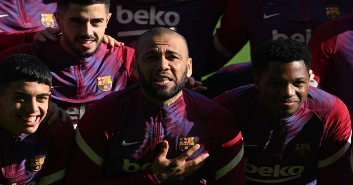 برشلونة يصل إلى الرياض إستعداداً لكأس السوبر