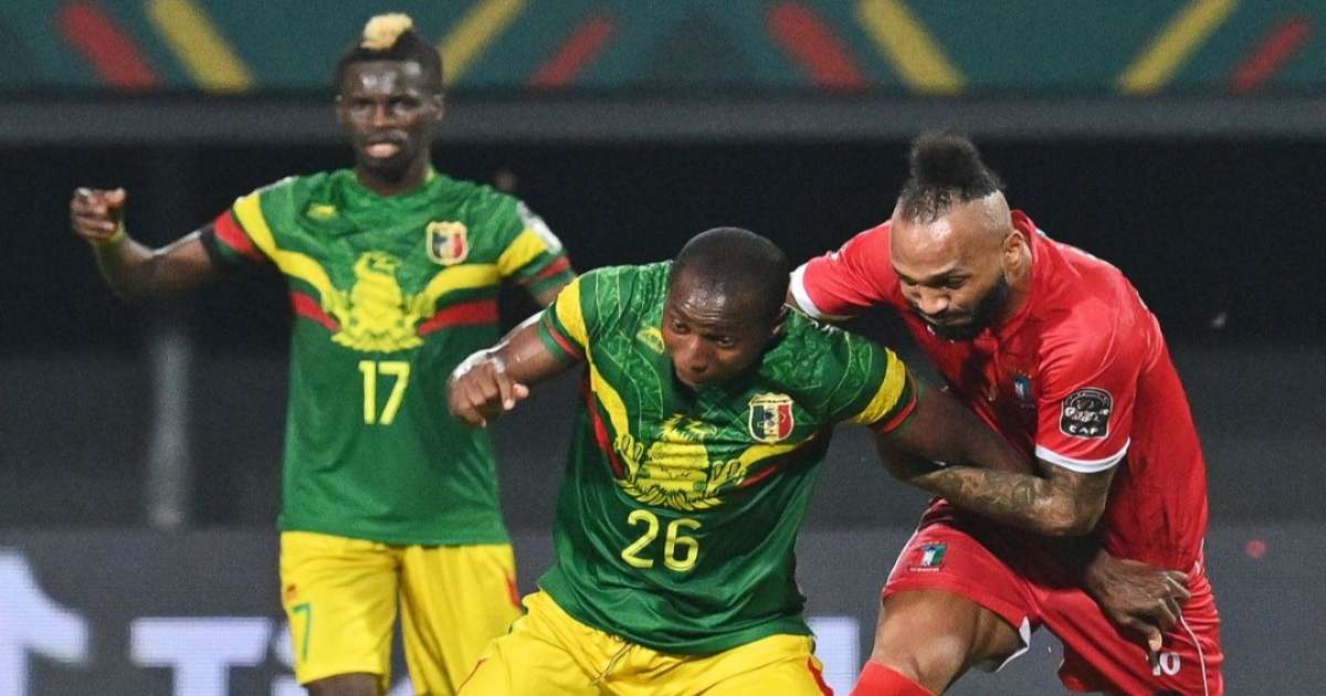 غينيا الاستوائية تزيح مالي وتضرب موعدا مع السنغال في ربع النهائي