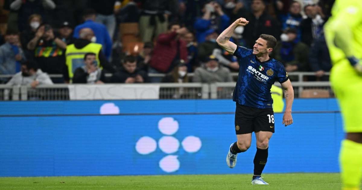 انتر ميلان يتأهل إلى نهائي كأس إيطاليا 