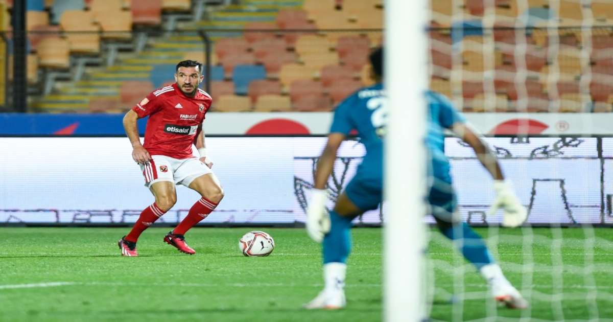 الدوري المصري: علي معلول هداف مع الأهلي ضد فاركو