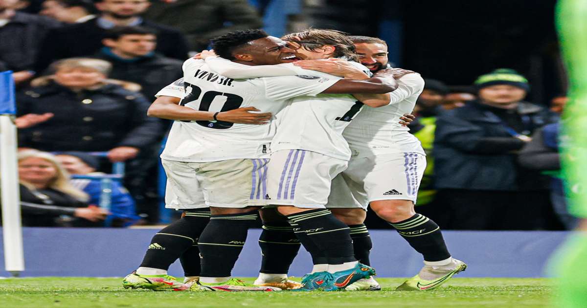 أبطال أوروبا: ريال مدريد وميلان يتأهلان إلى المربع ذهبي 