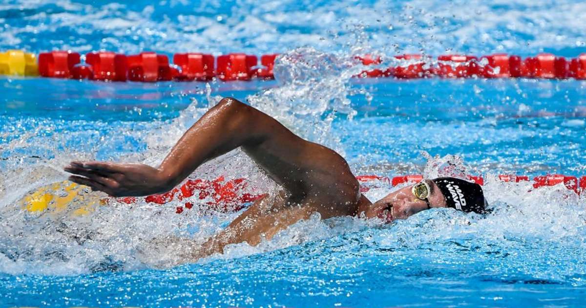 السباحة: أيوب الحفناوي يتوج بذهبية بطولة العالم 
