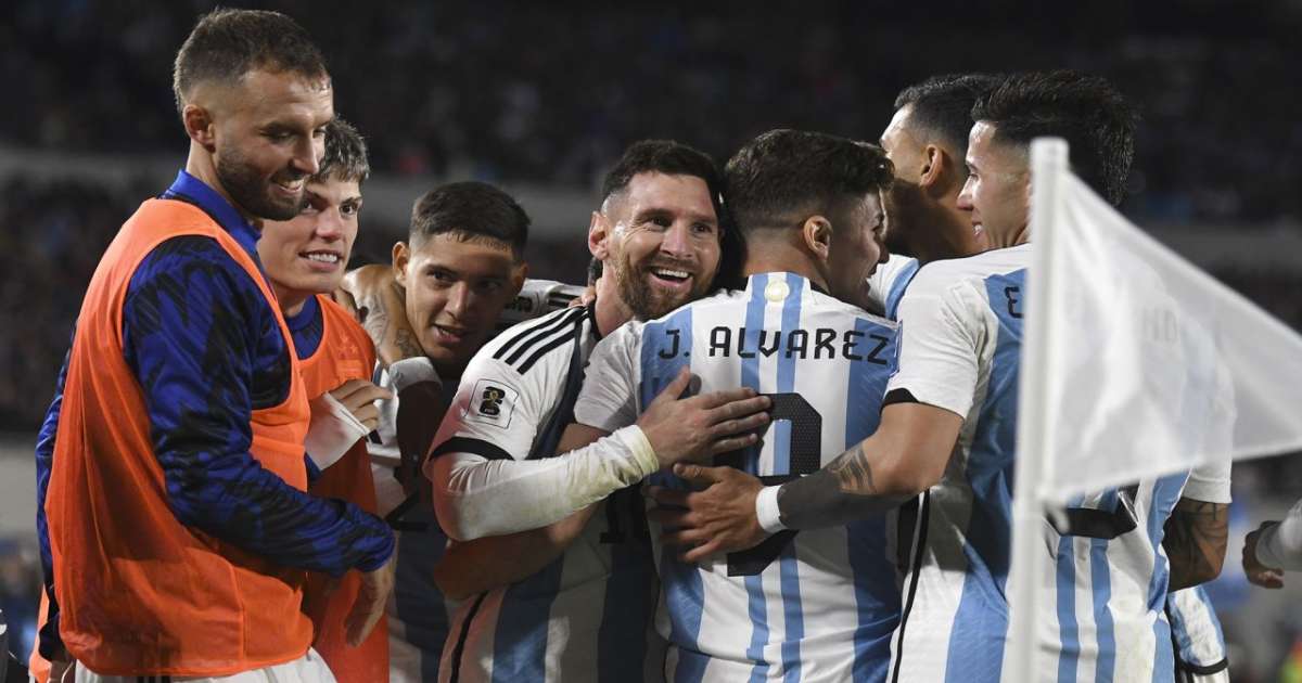 ميسي يقود الأرجنتين إلى أوّل إنتصار في تصفيات كأس العالم