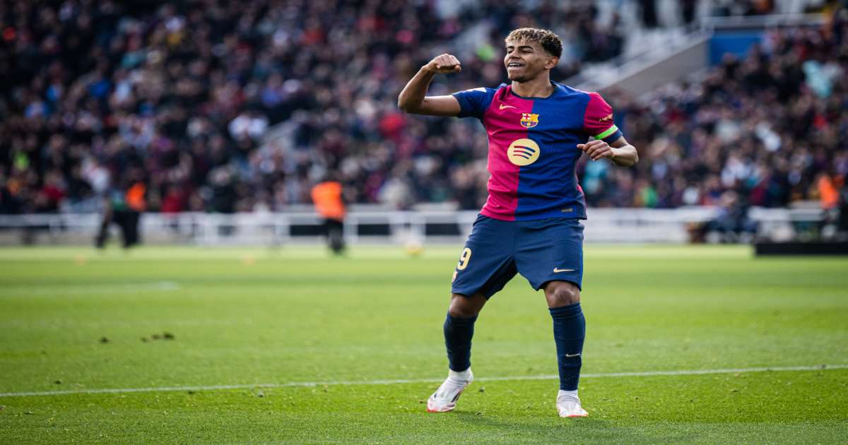 لامين يامال يمدد عقده مع برشلونة