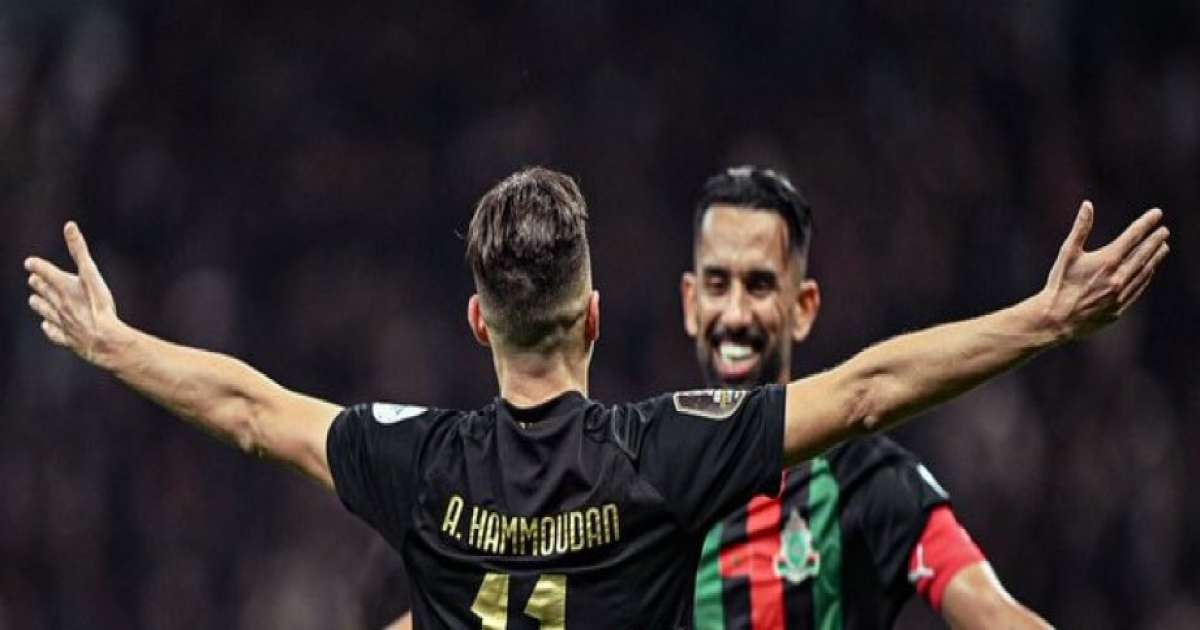 أبطال إفريقيا : الجيش الملكي يضع قدماً في النهائي بفوزه على نهضة بركان